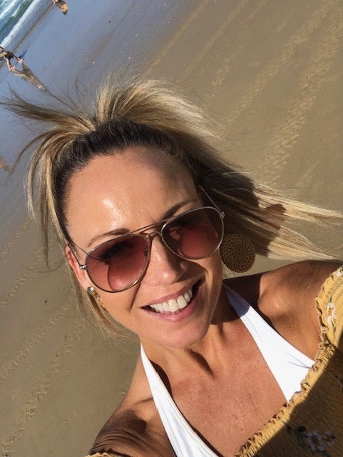 Sheree, 51, mother of 2 that uses supplements to help her manage her stress levels, improve her sleep and her mood!